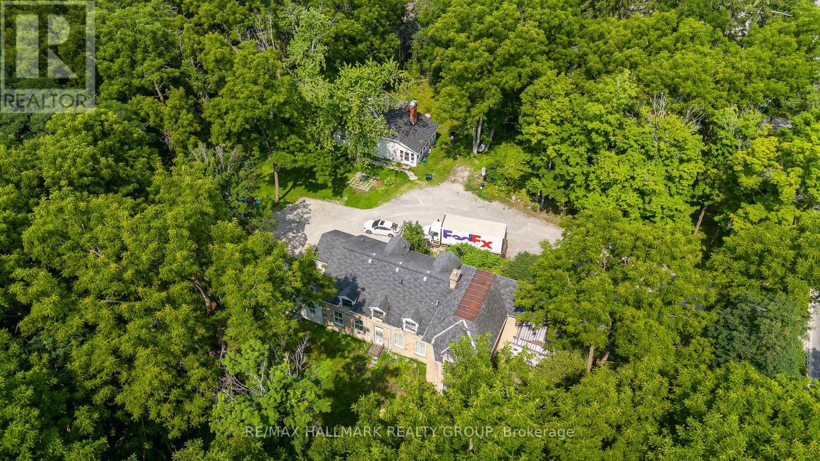 60 DRUMMOND STREET W