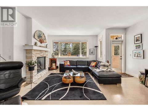 2283 Shannon Heights Court Unit# 14 West Kelowna BC V4T3B9