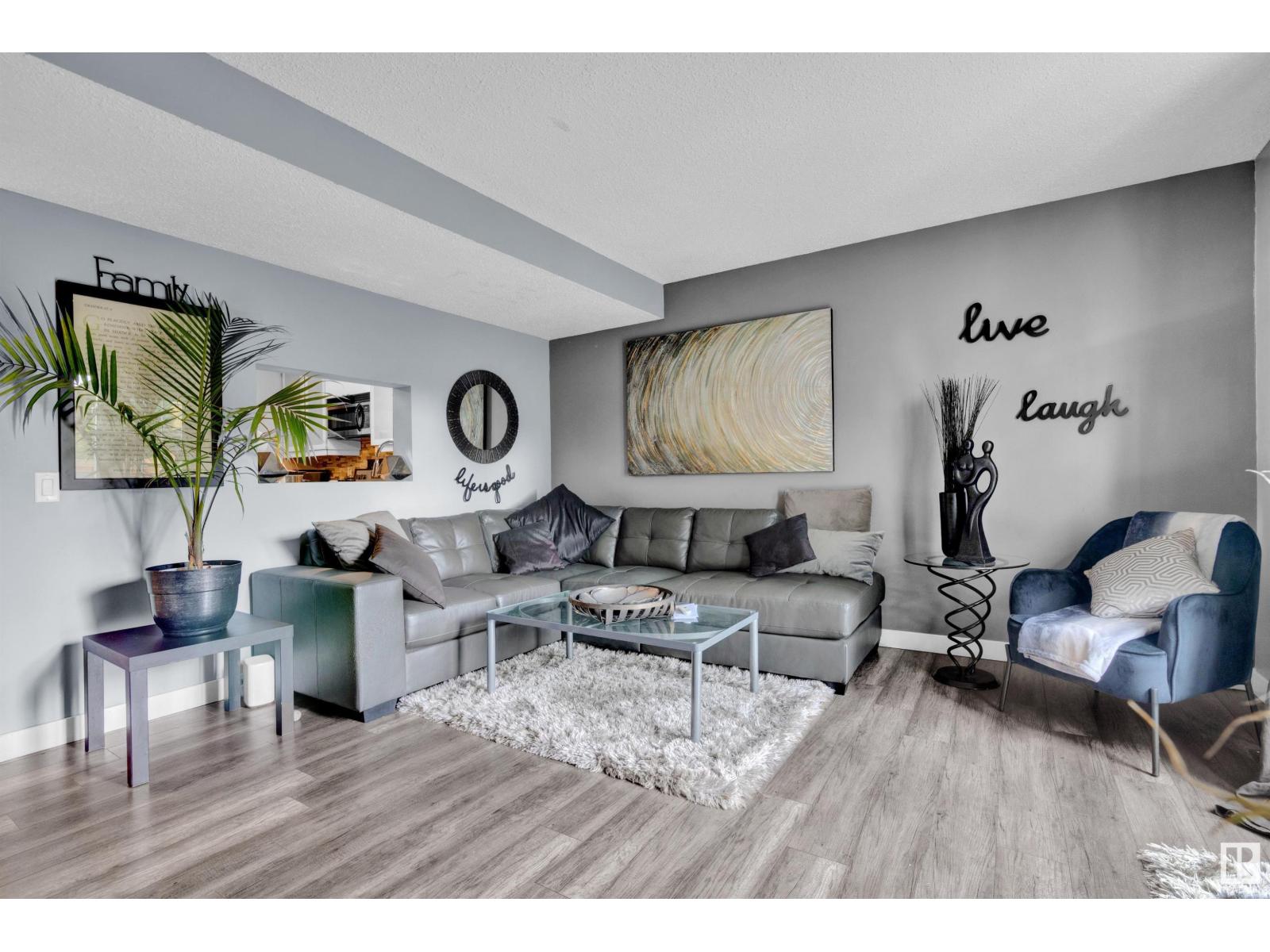 3279 139 AV NW