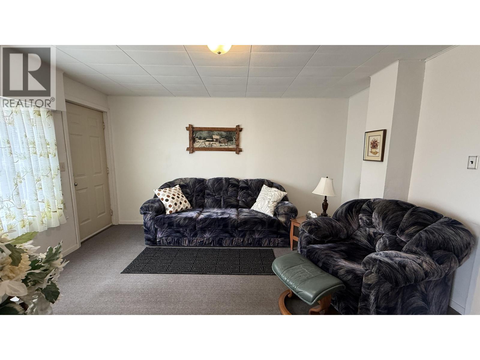 848 SCOTT ROAD