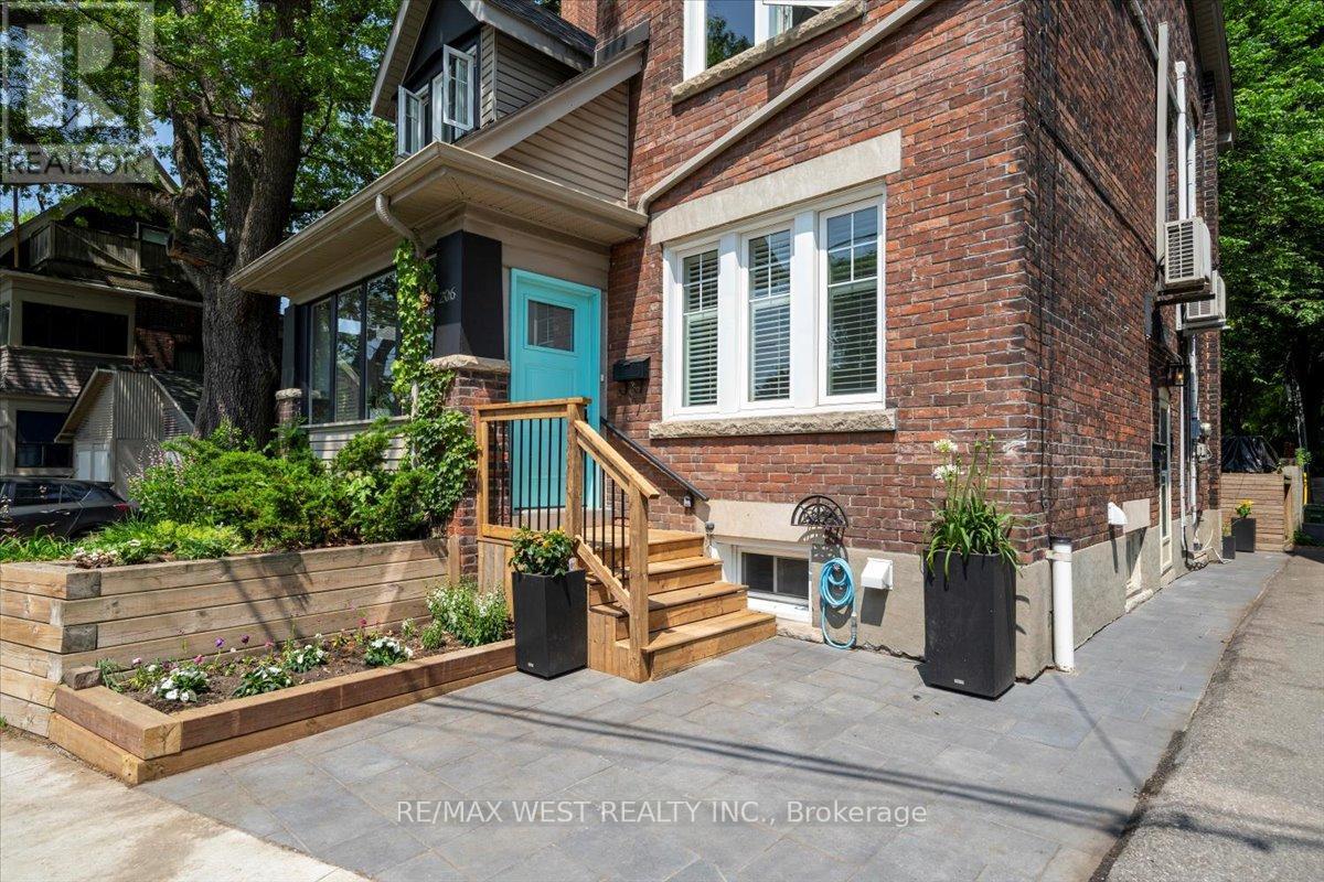 206 HOWARD PARK AVENUE