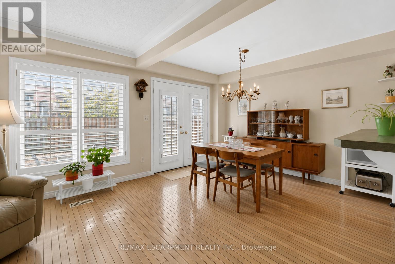 7 ELDERBERRY AVENUE