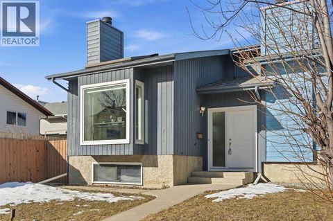 11219 27 Street SW Calgary AB T2W2Z5