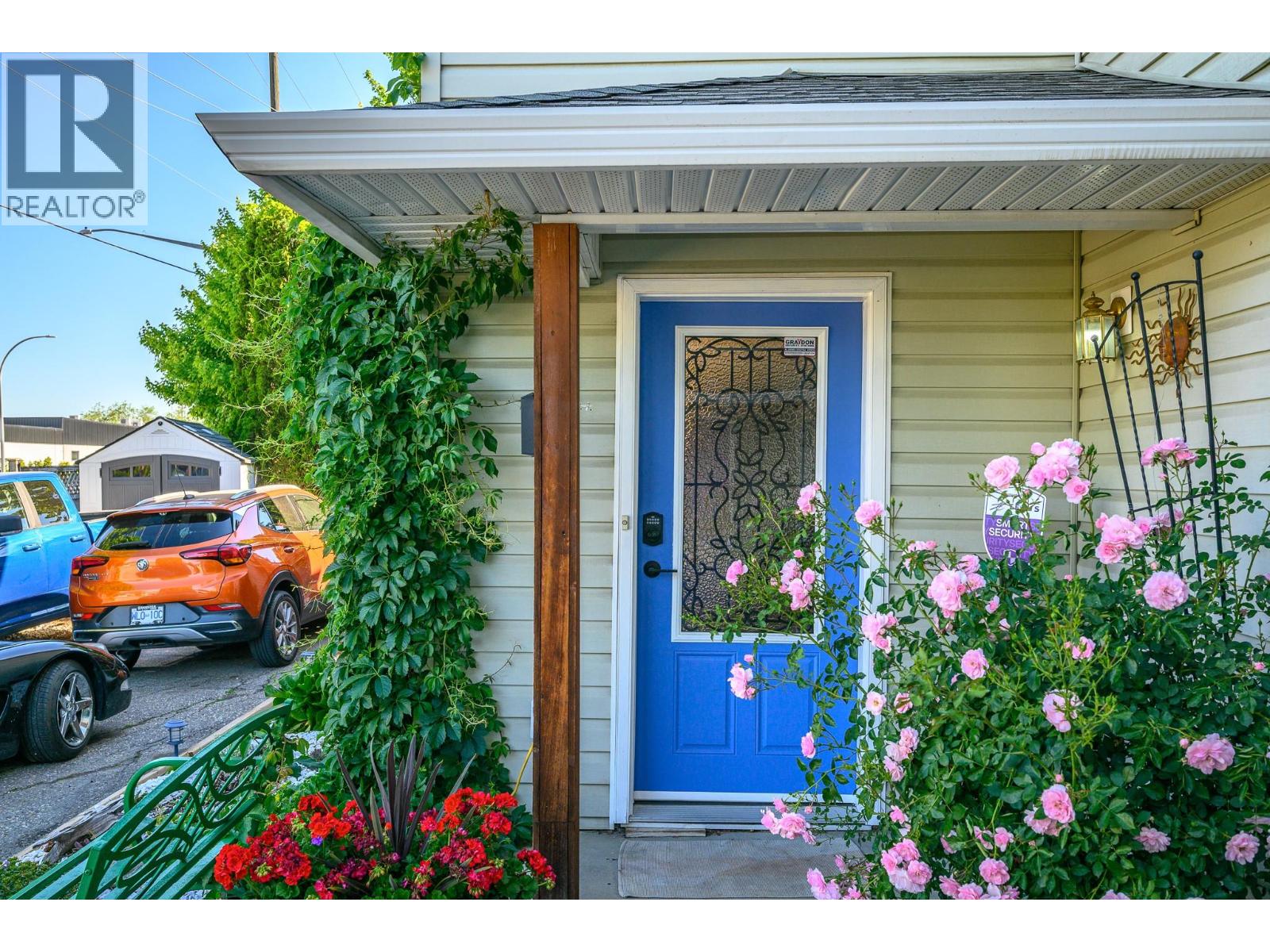 1041 11 Avenue Unit# 3