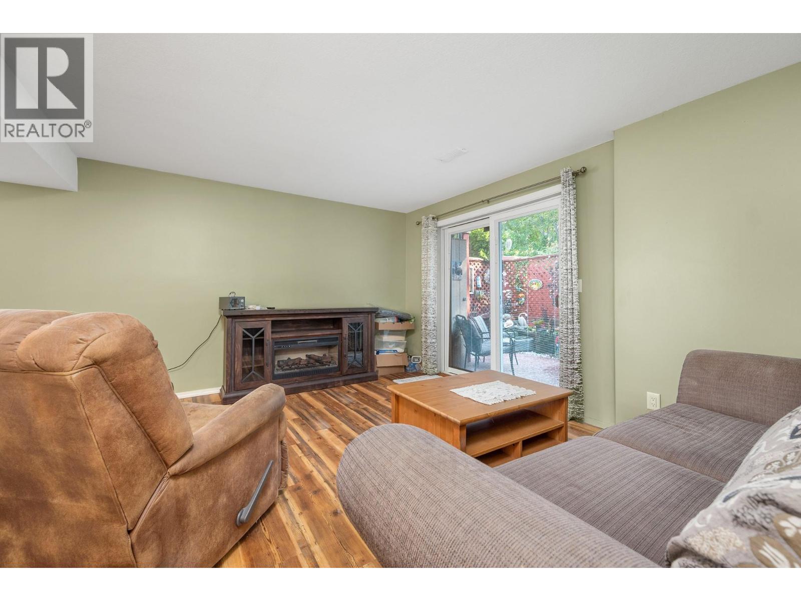 1041 11 Avenue Unit# 3