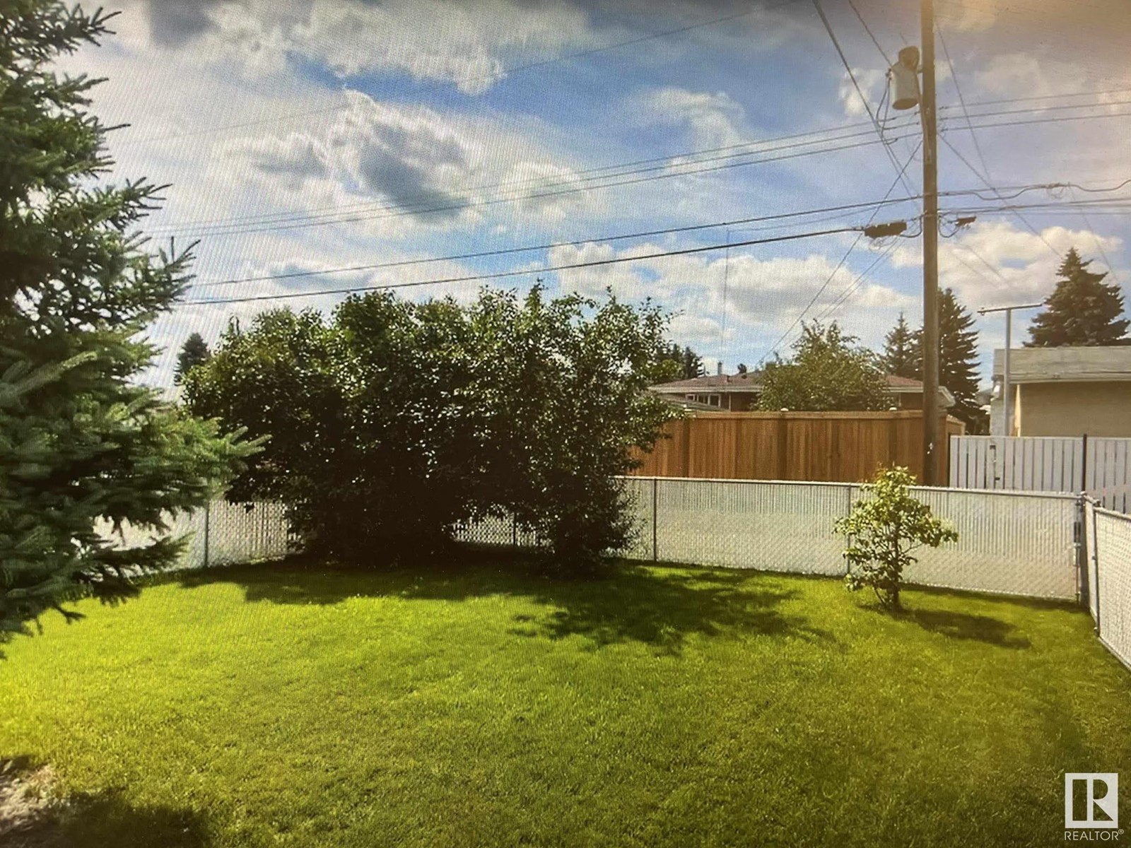 12904 95 ST NW