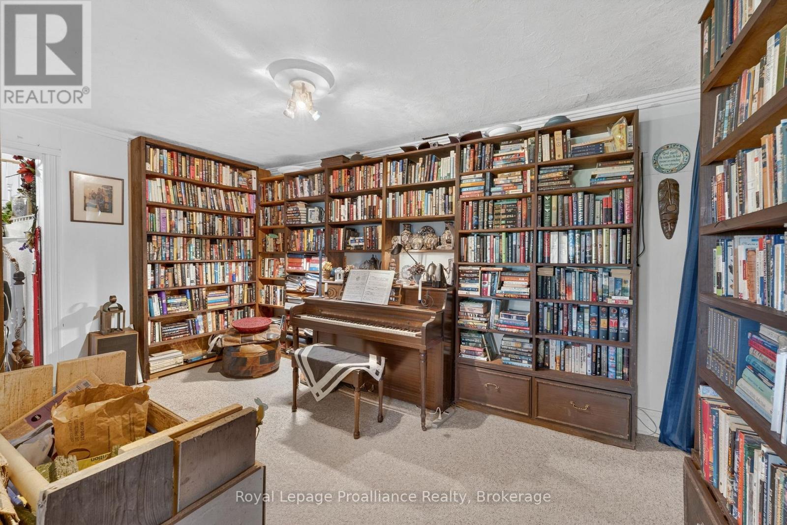 98 FRANKFORD ROAD