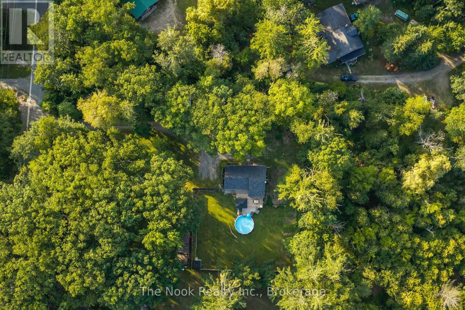 5203 VALLEYVIEW CRESCENT