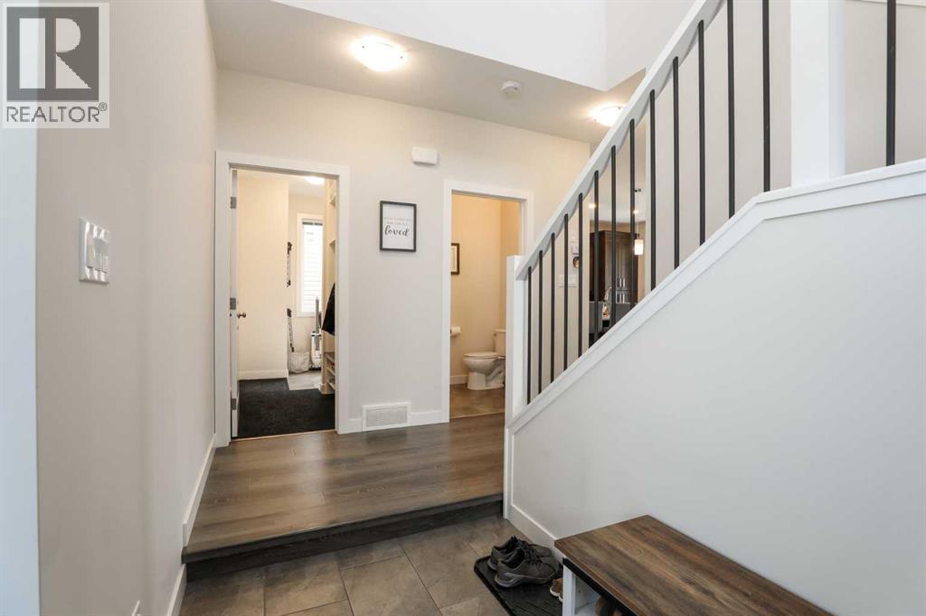100 Riverhurst Cove W