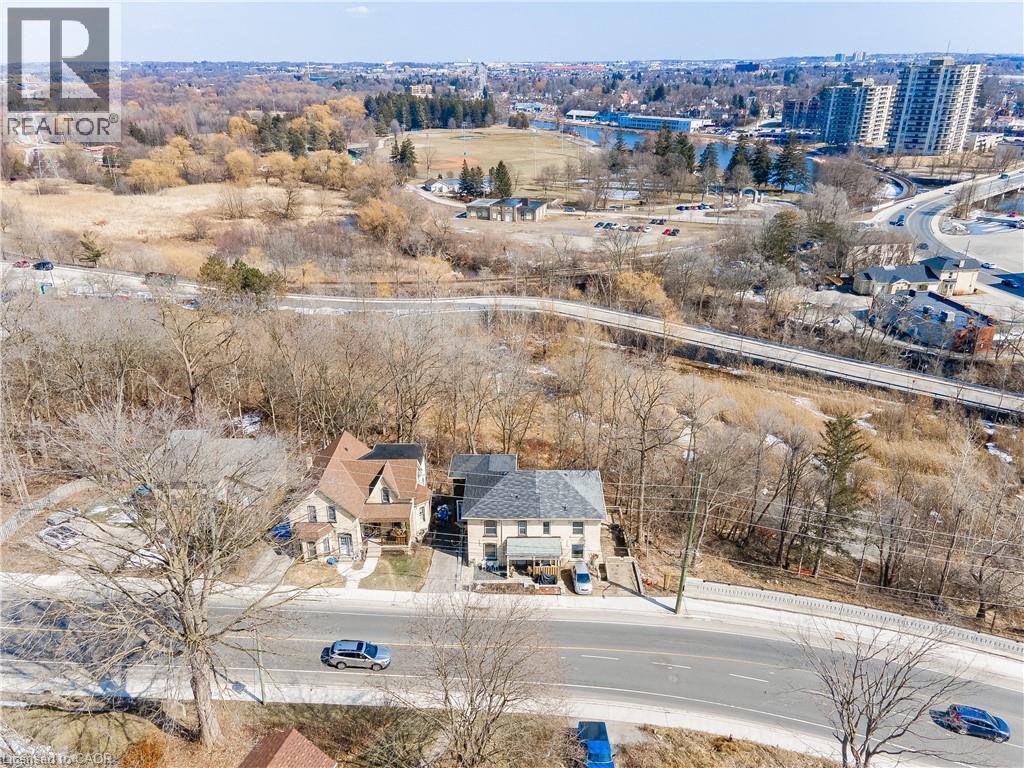 163 FOUNTAIN Street N