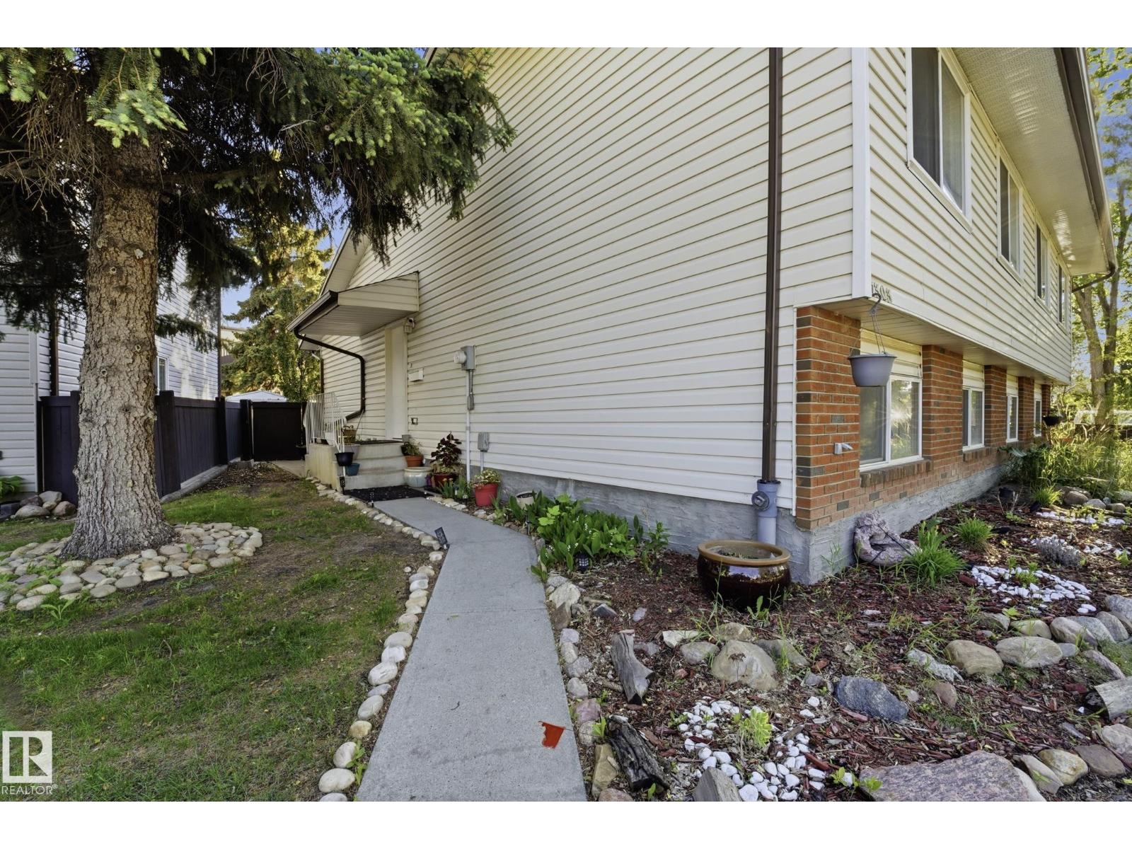 7303 180 ST NW
