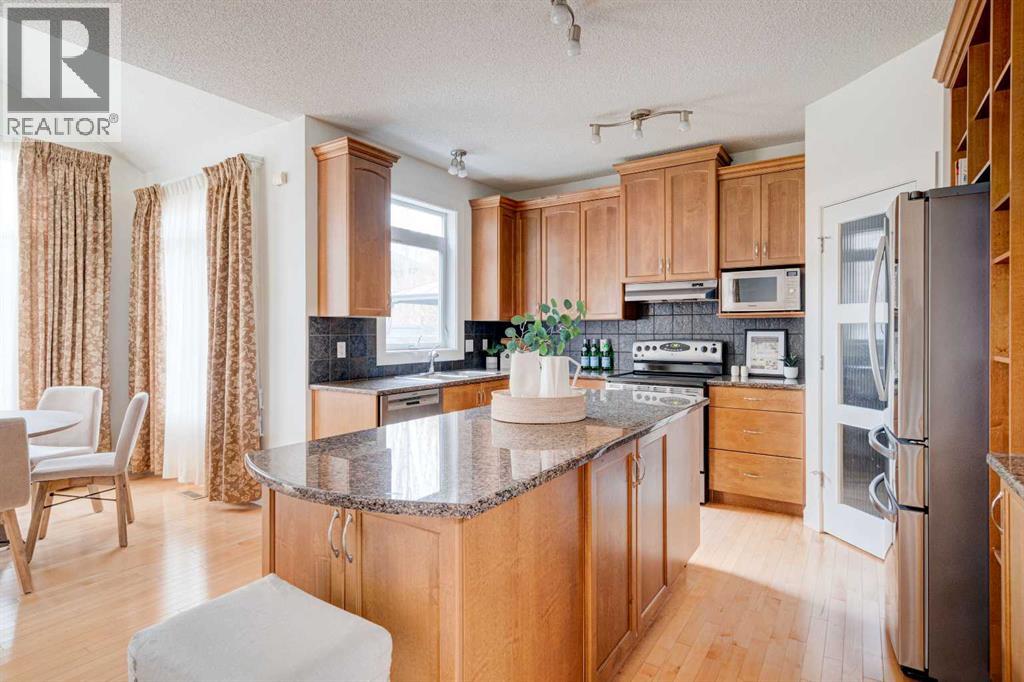 108 Tuscany Estates Close NW