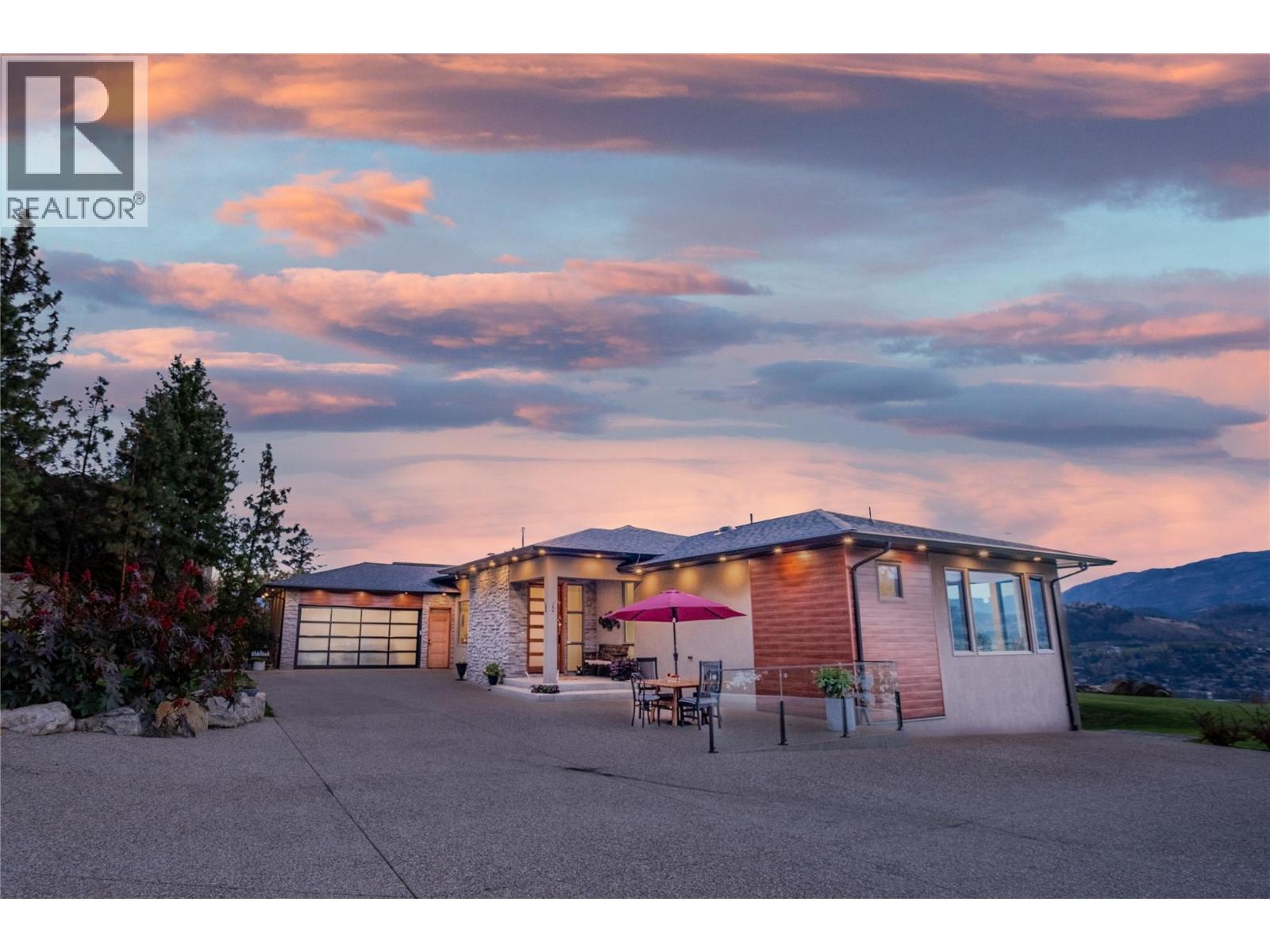 133 CHRISTIE MTN Lane