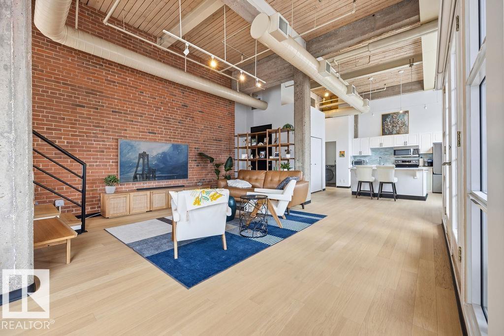 #301 10330 104 ST NW