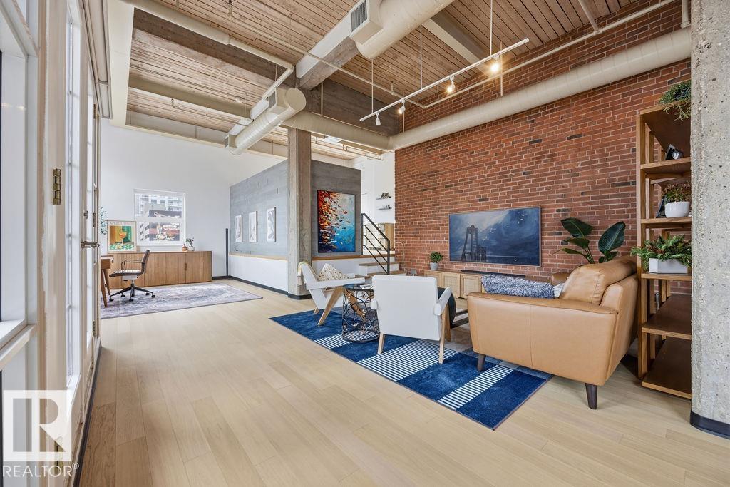 #301 10330 104 ST NW