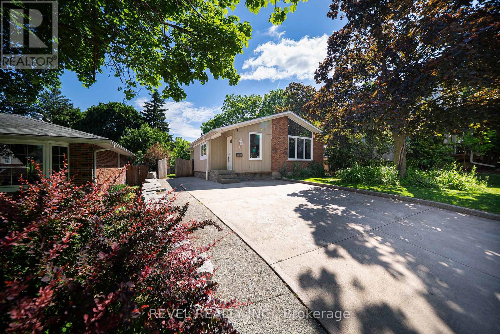 17 FLYNN AVENUE