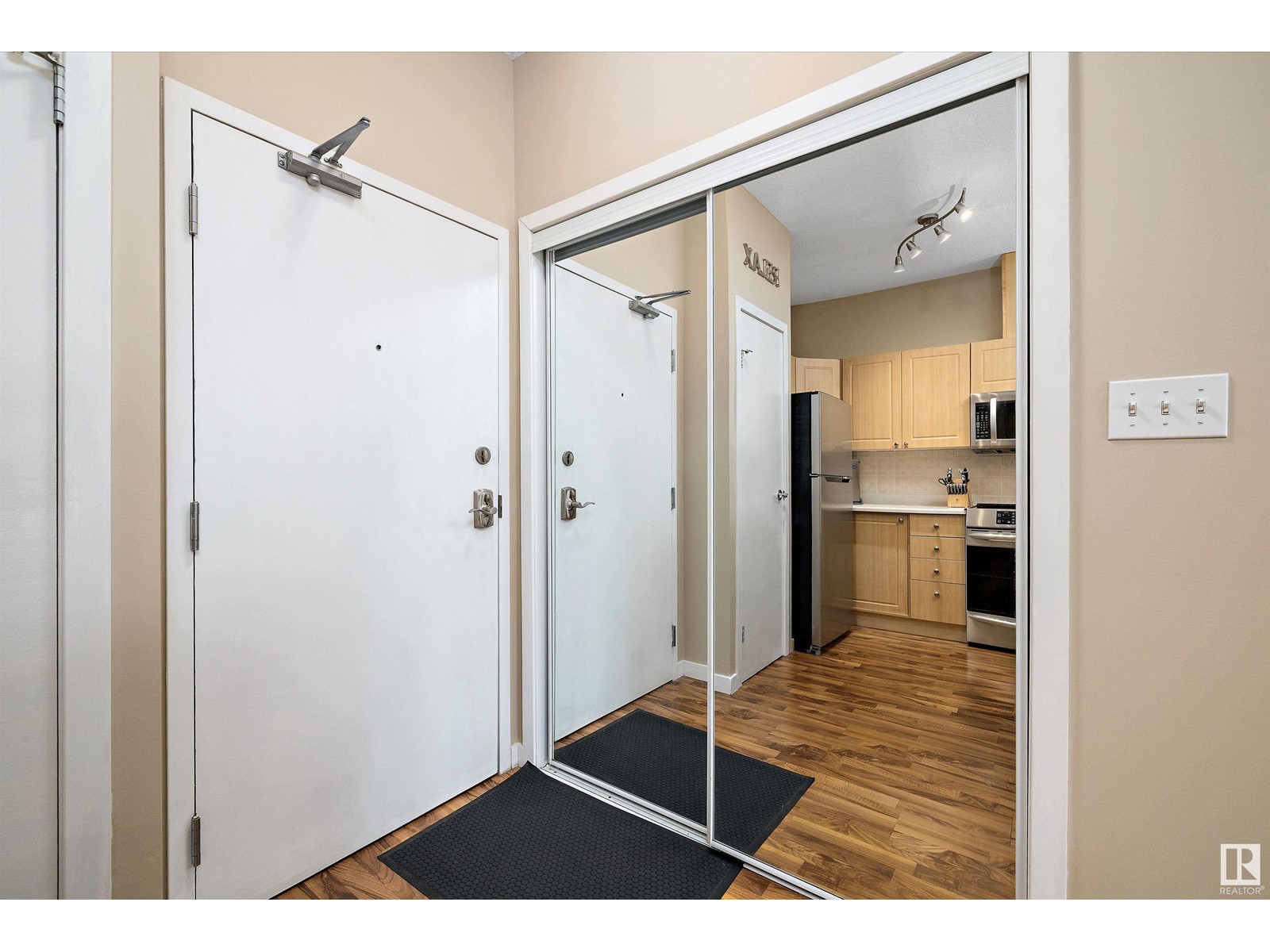 #126 4312 139 AV NW