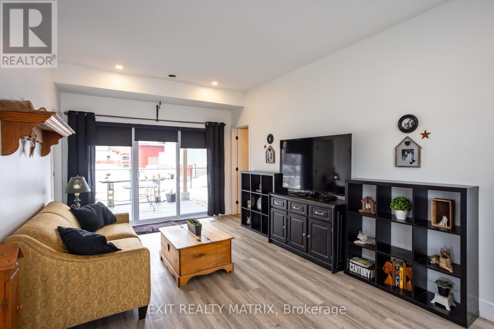 686 ST ISIDORE ROAD