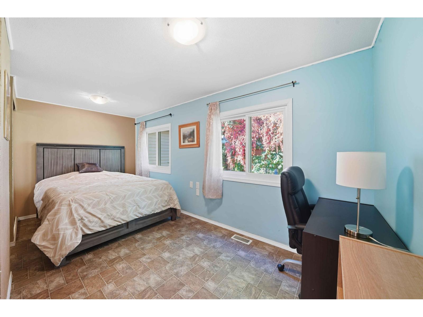 207 45835 SLEEPY HOLLOW ROAD|Cultus Lake East