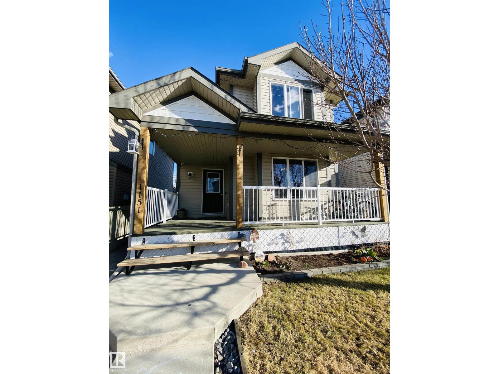 1151 37 AV NW NW