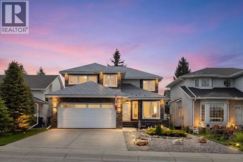 439 Douglas Woods Drive SE Calgary AB T2Z2H1