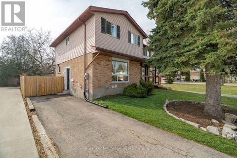 99 EMMA STREET Guelph (General Hospital) ON N1E1V1