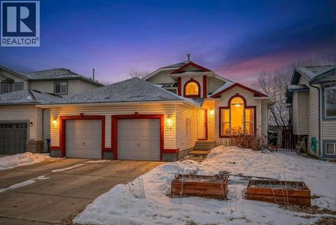 38 Canoe Circle SW Airdrie AB T4B2L6