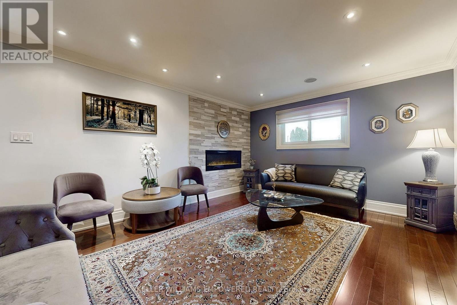 239 PINEWAY BLVD BOULEVARD