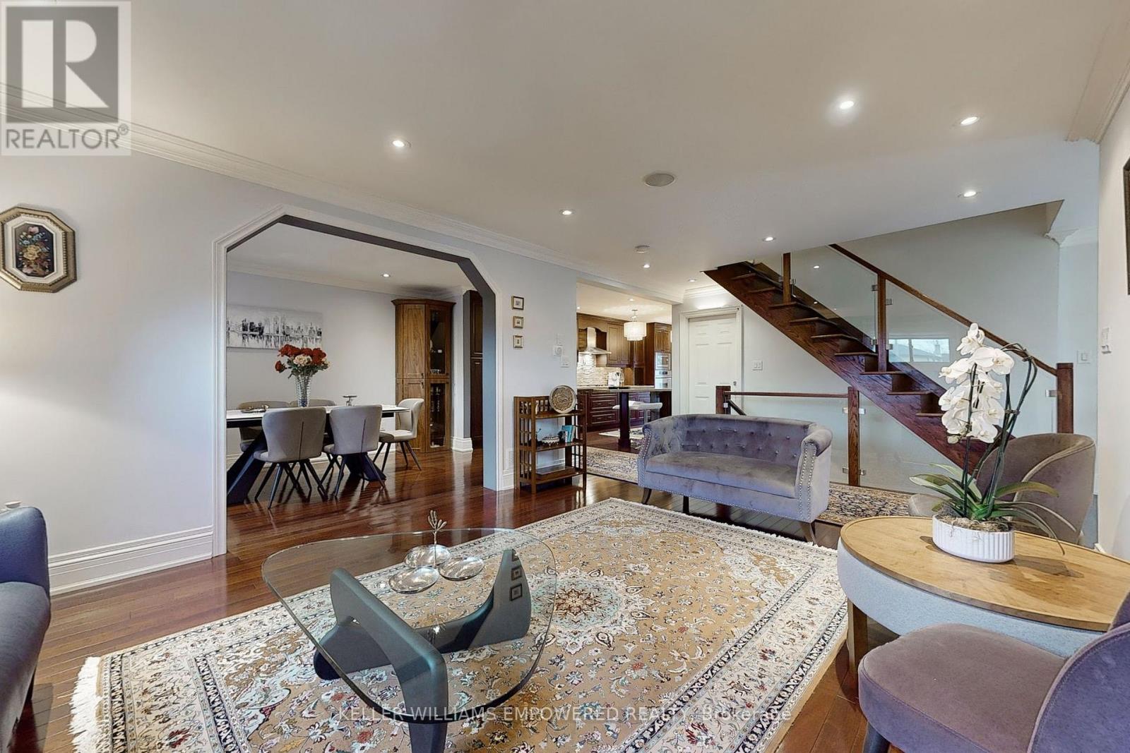 239 PINEWAY BLVD BOULEVARD