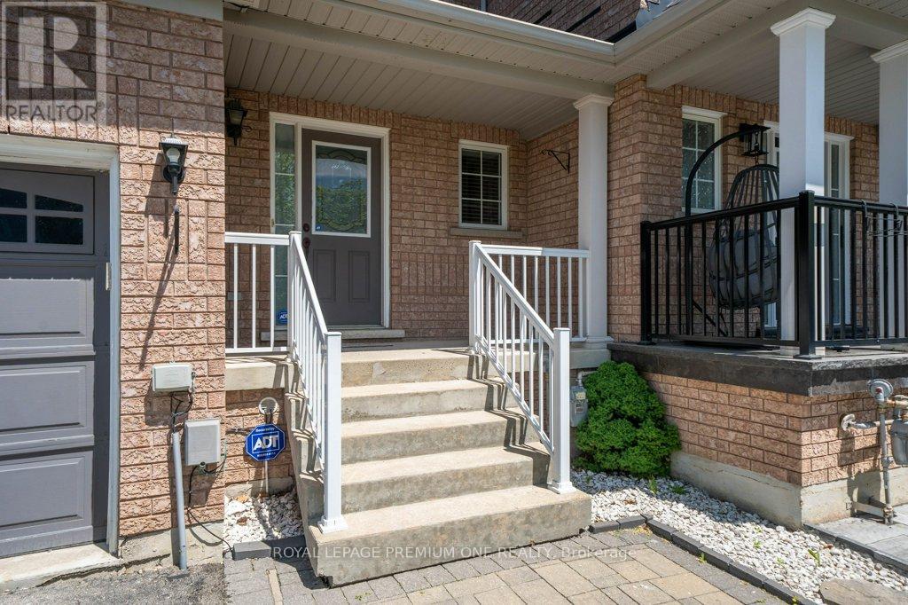 13 SUMMITRIDGE COURT