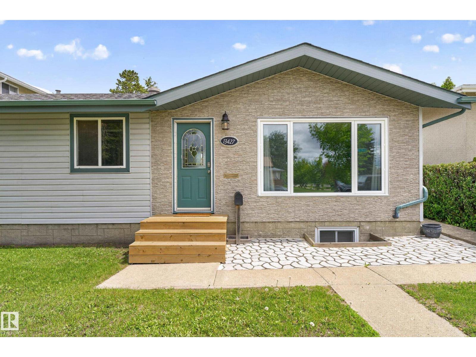 13427 114 ST NW