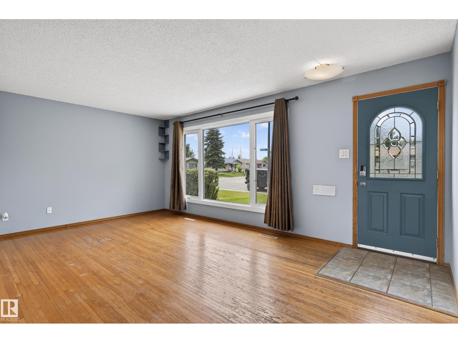 13427 114 ST NW