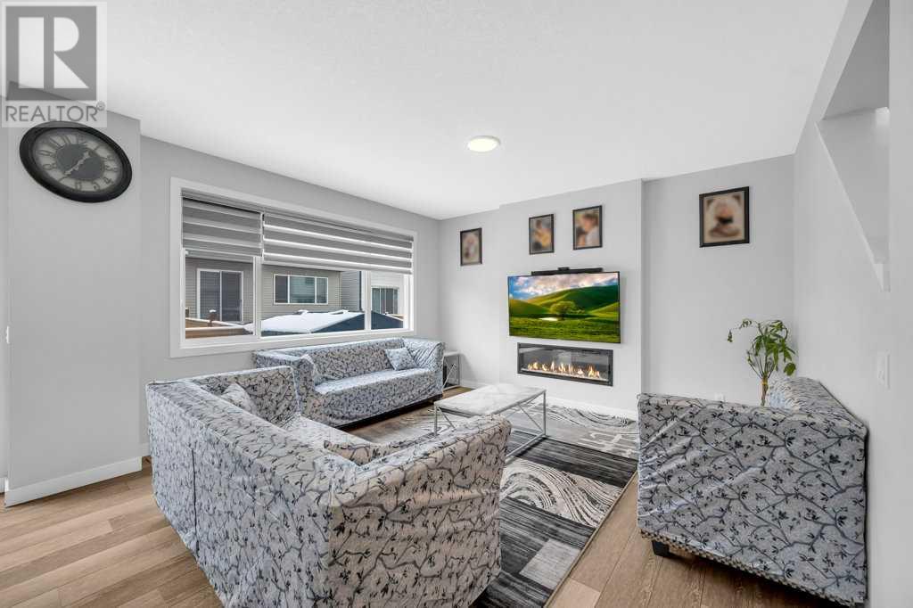 18 Belvedere Point SE