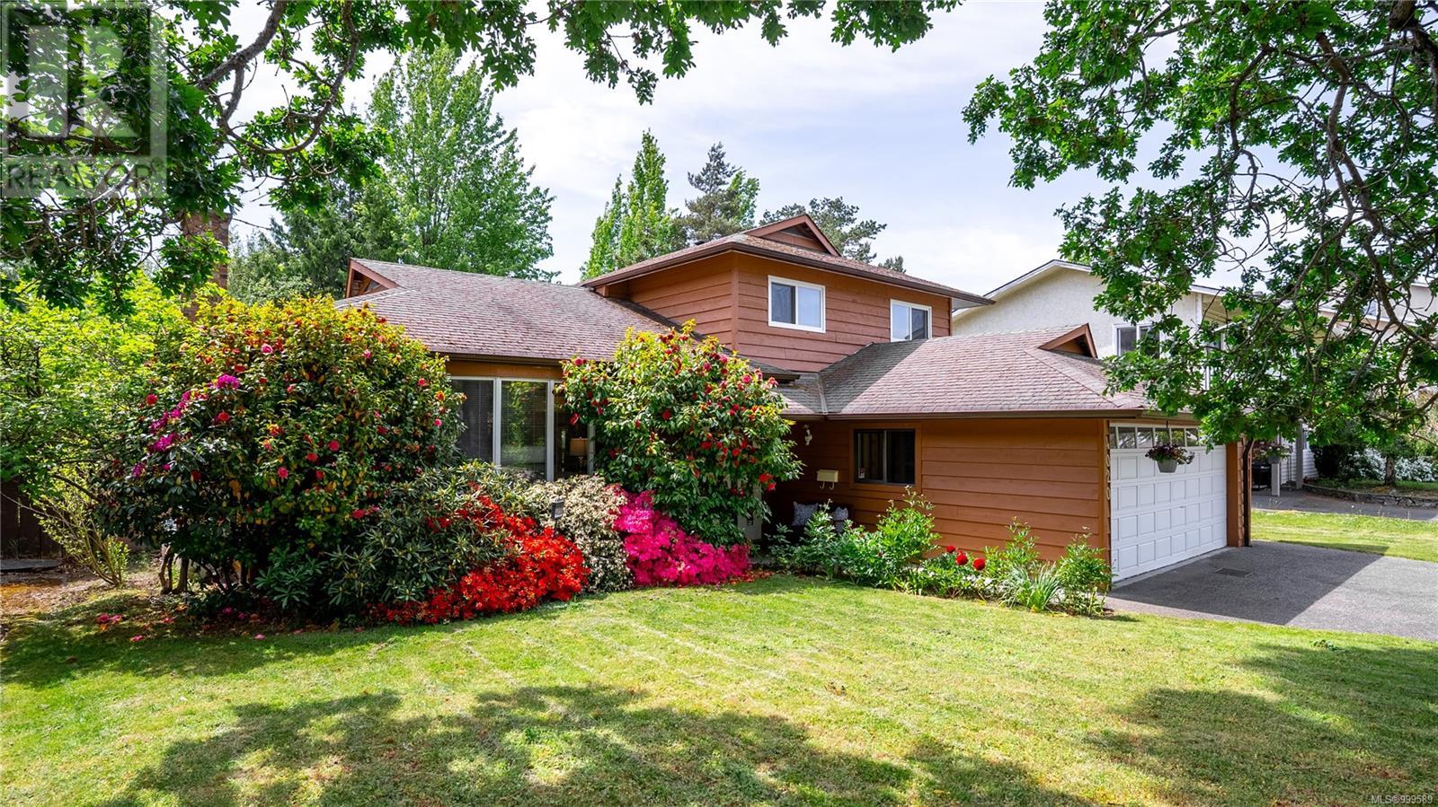 4020 Dawnview Cres