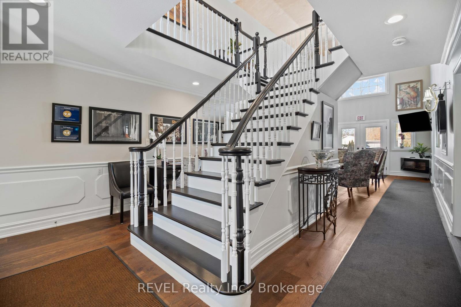 527 MISSISSAGUA STREET