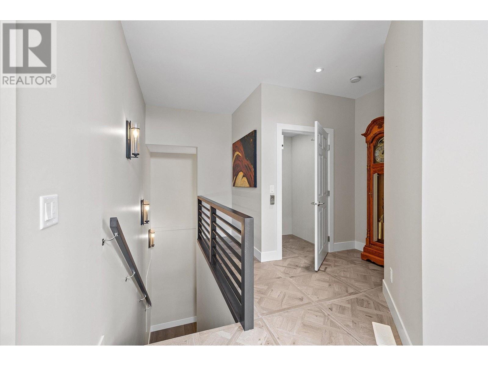 901 Westside Road S Unit# 22