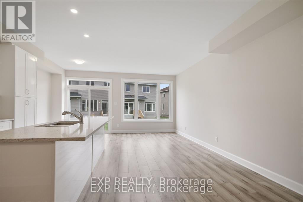 18 REYNOLDS AVENUE
