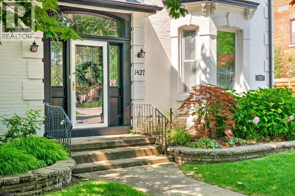 1427 ONTARIO Street