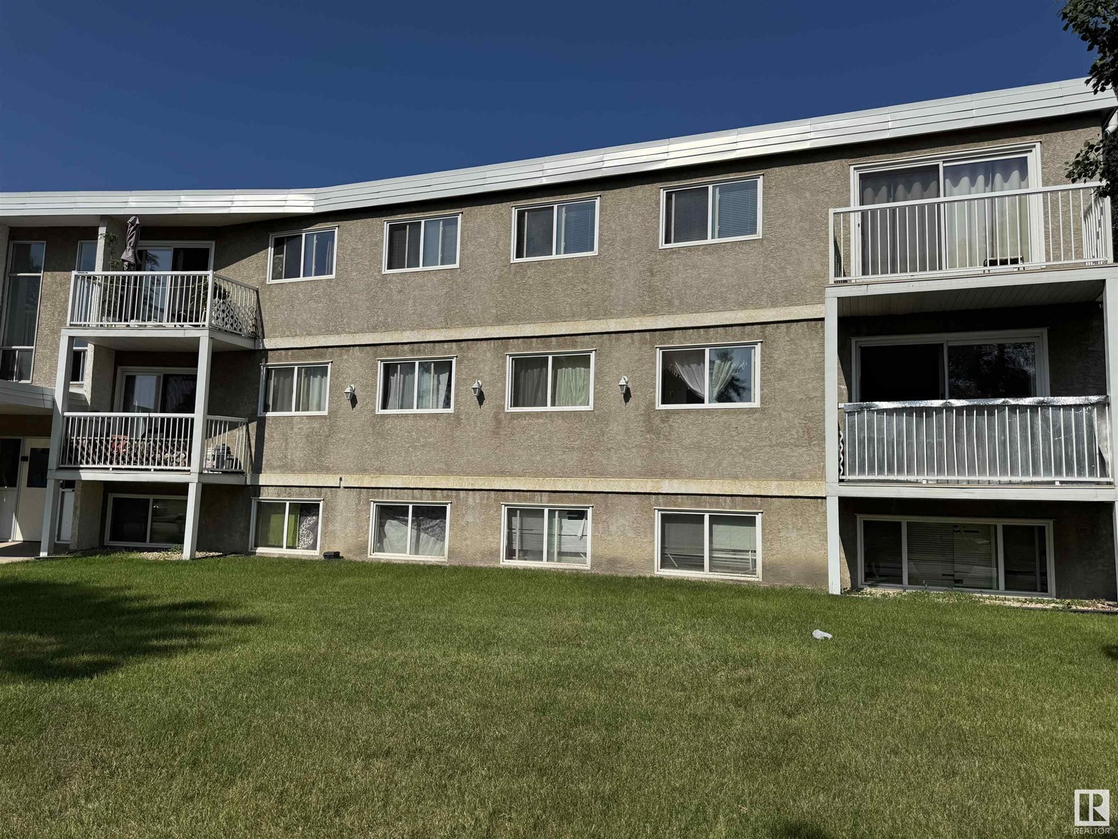 #207 8930 149 ST NW