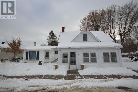 235 RENFREW AVENUE W Renfrew ON K7V2Y7