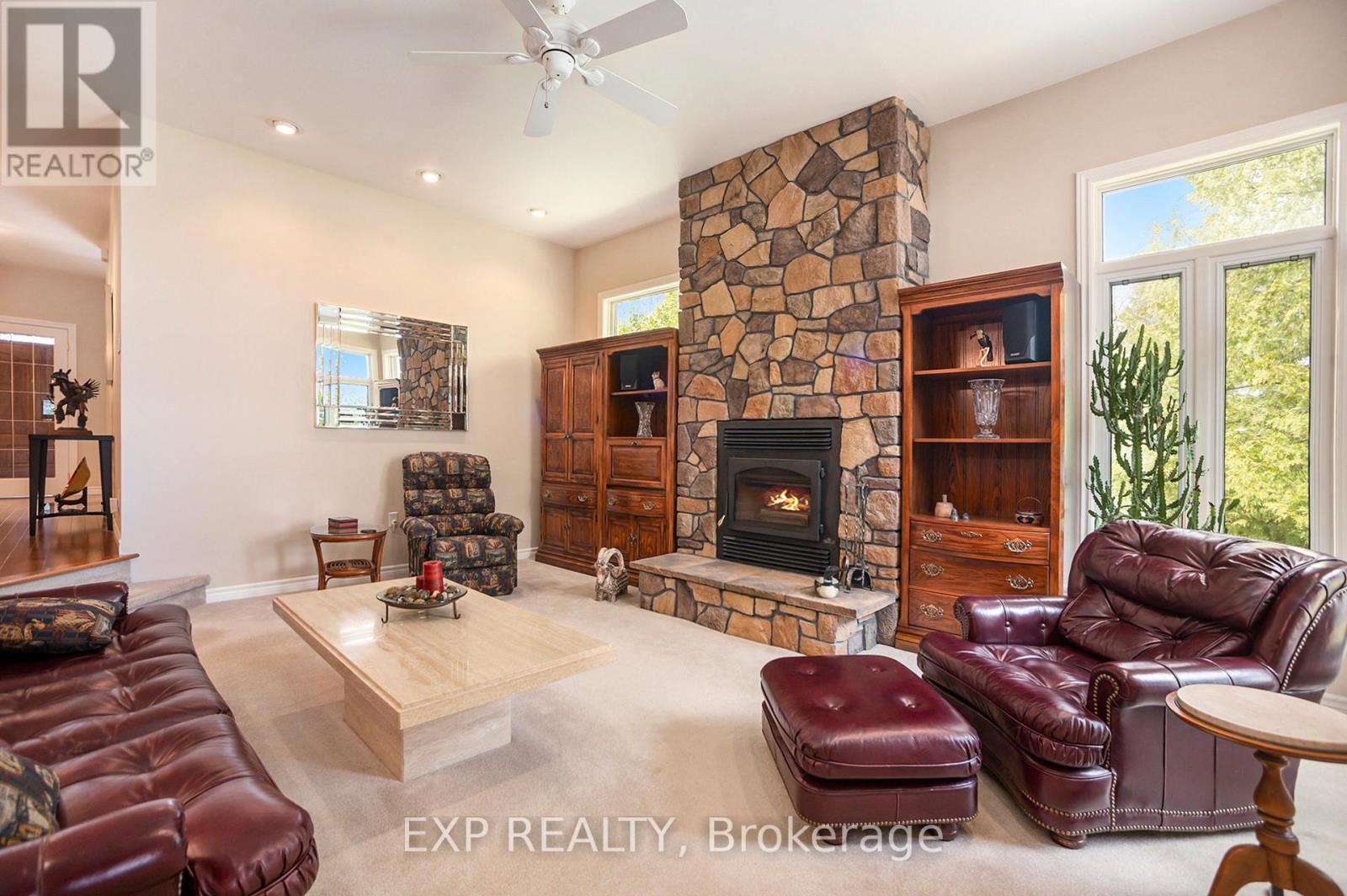 544 LAKESHORE ROAD