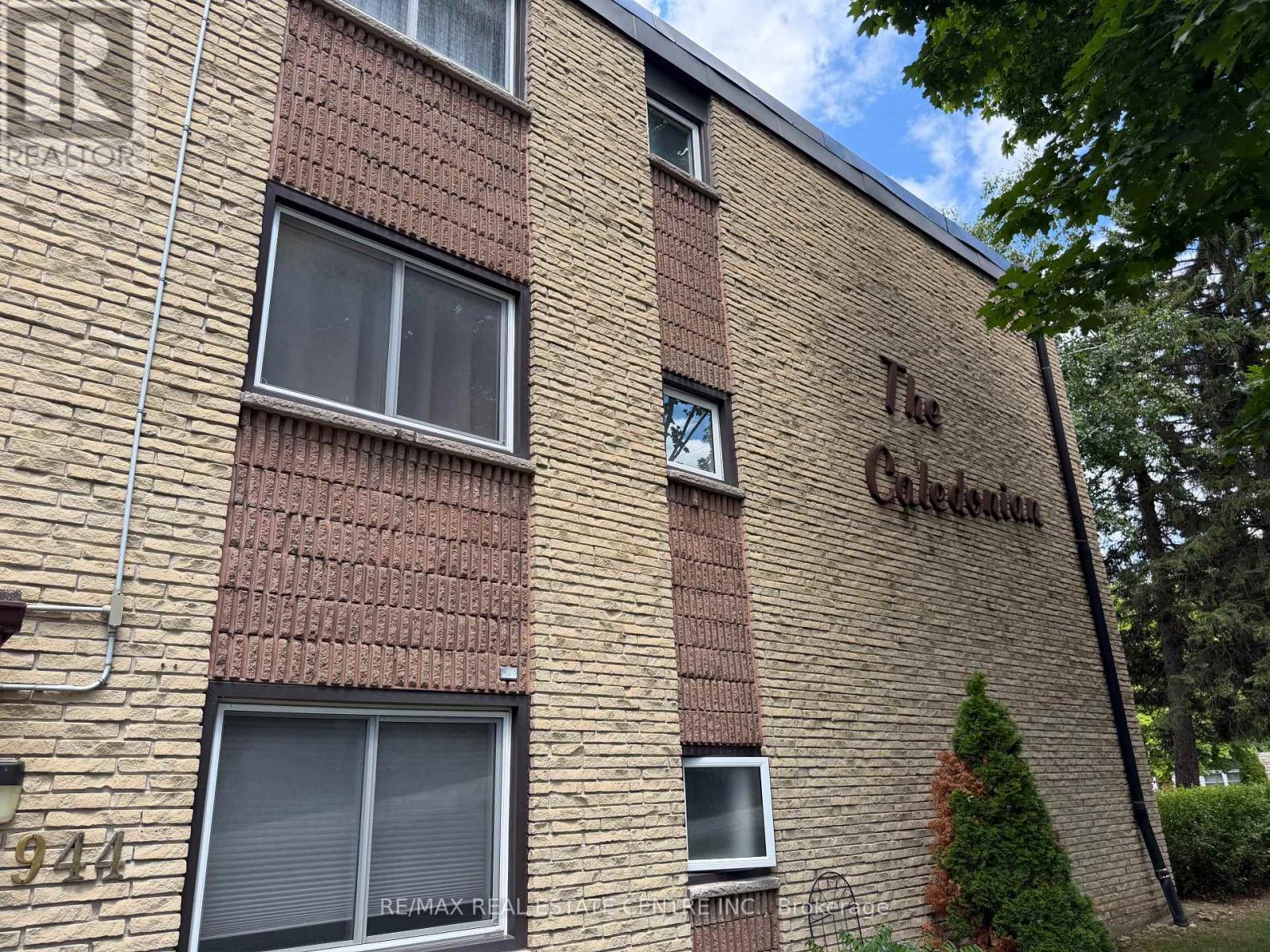 301 - 944 CALEDONIAN VIEW