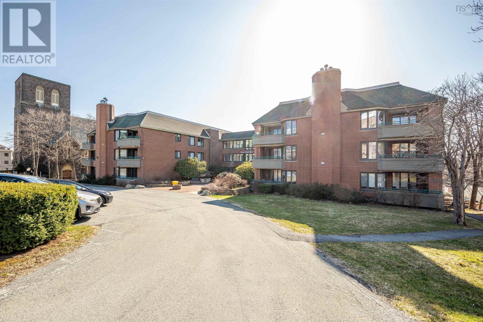 112 1350 Oxford Street