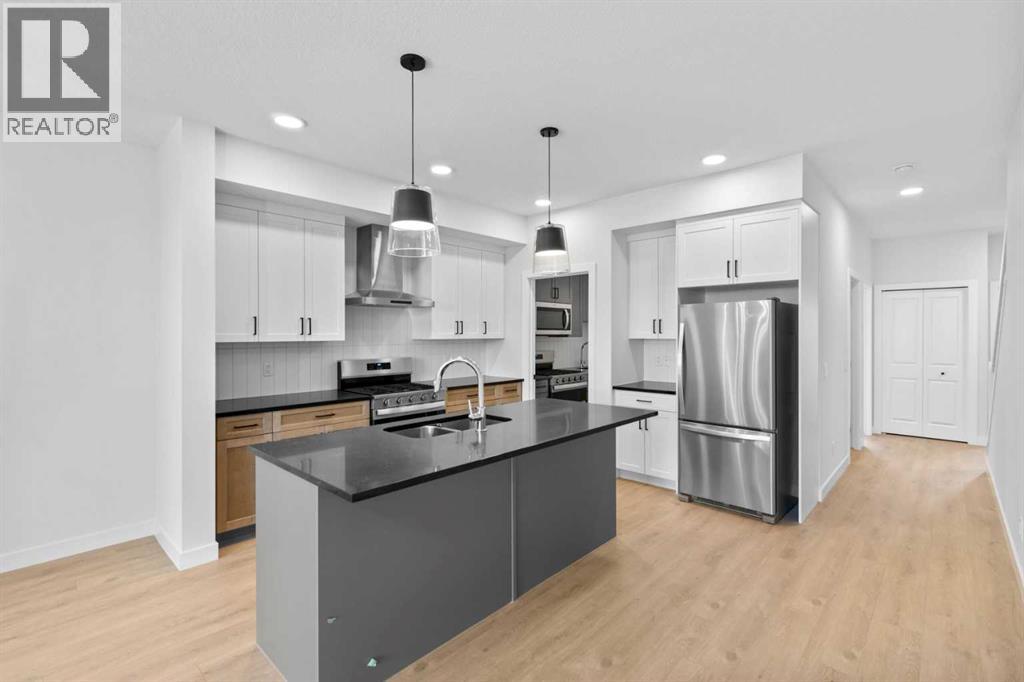 175 Belvedere Crescent SE