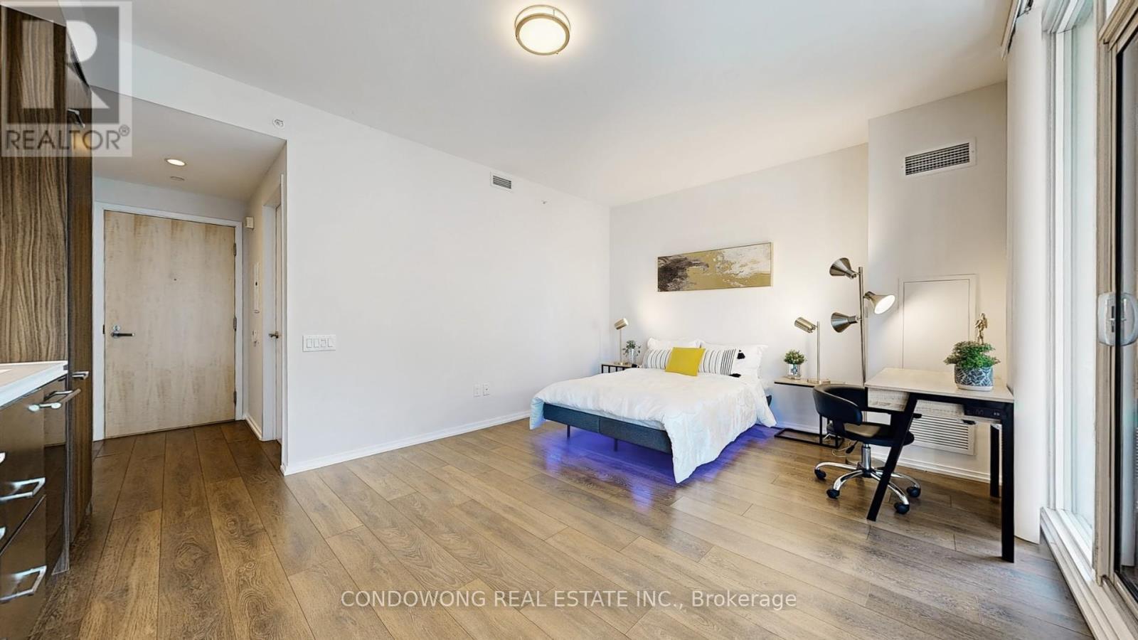1103 - 45 CHARLES STREET E