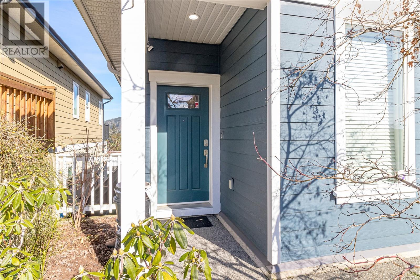 1318 Artesian Crt