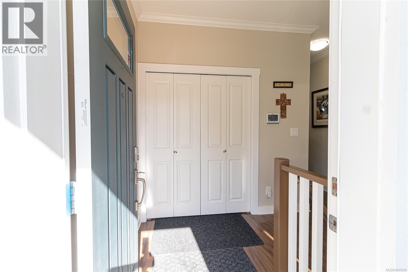 1318 Artesian Crt