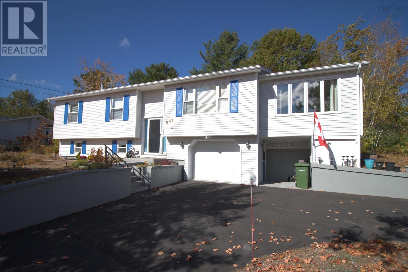 961 Julie Drive|Ravenwood Subdivision