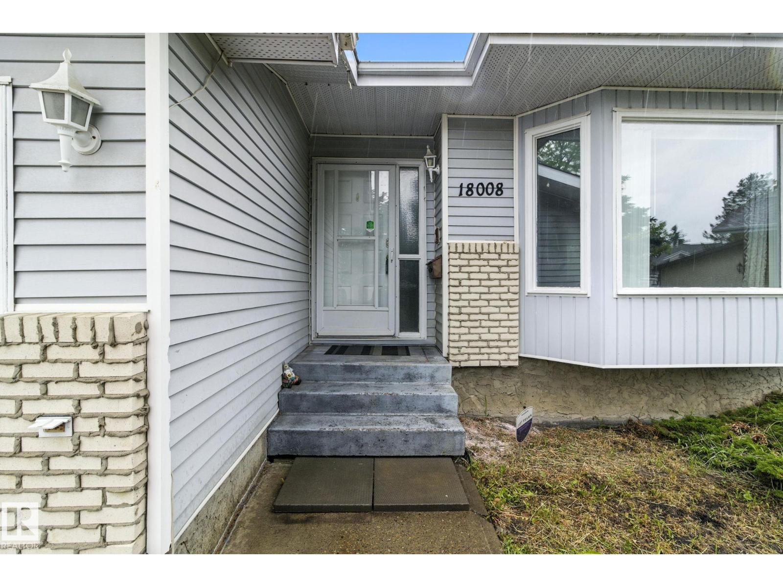 18008 61 AV NW