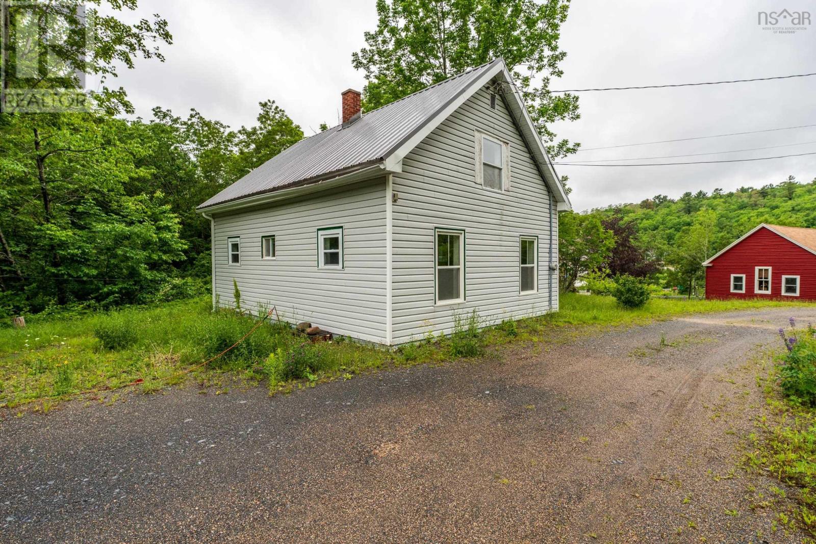 18 Clementsport Road